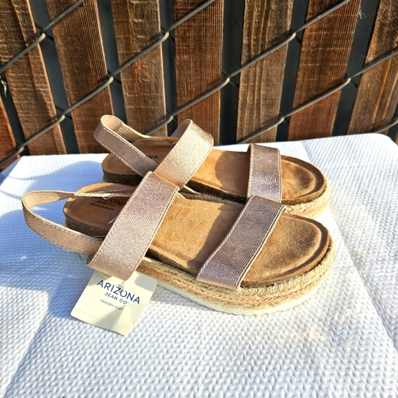 Arizona Jean Co. Memory Foam Sandals Girls Size 3M - Picture 1 of 16